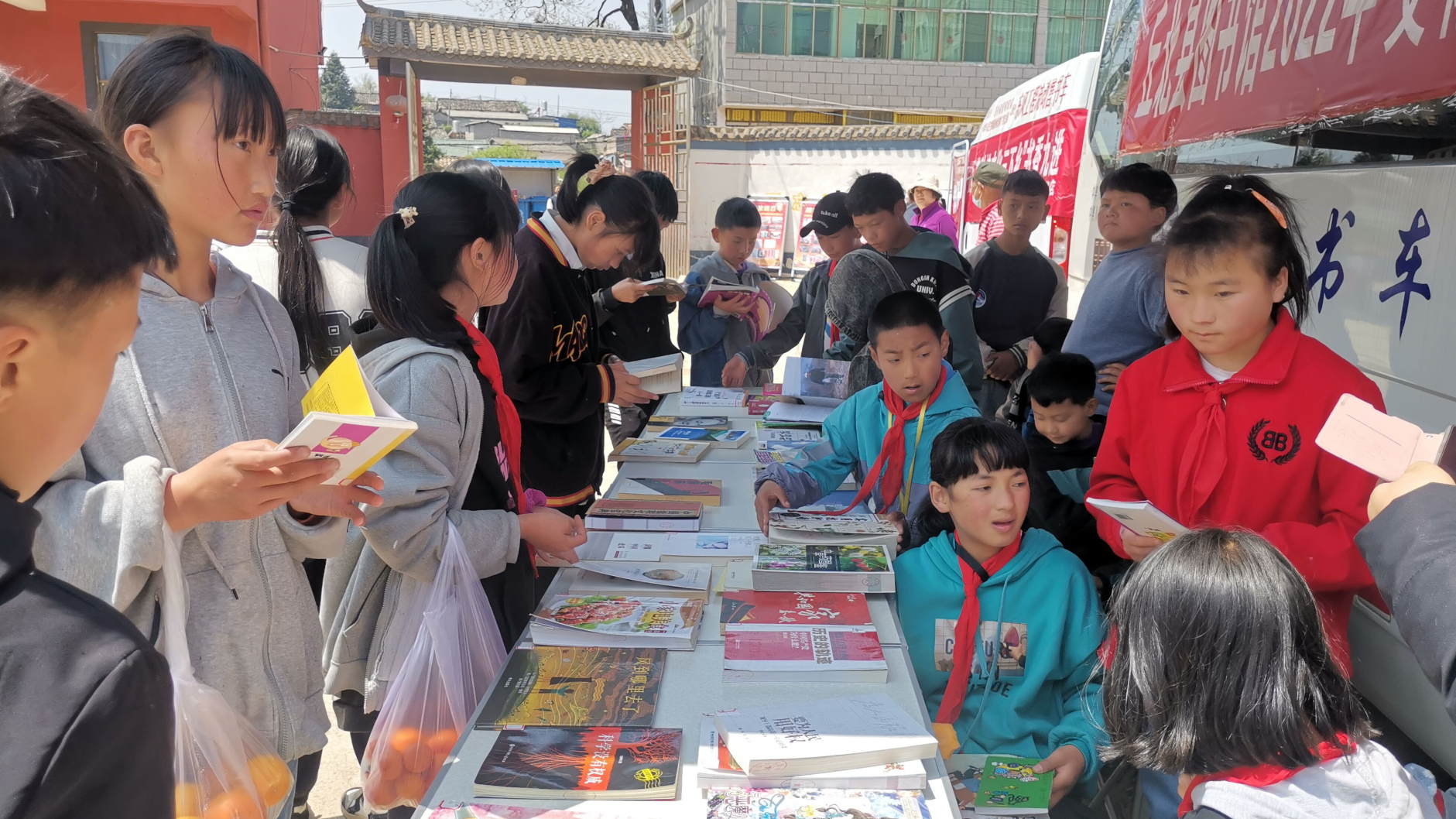 丘北縣圖書(shū)館最新招聘信息,丘北縣圖書(shū)館最新招聘信息